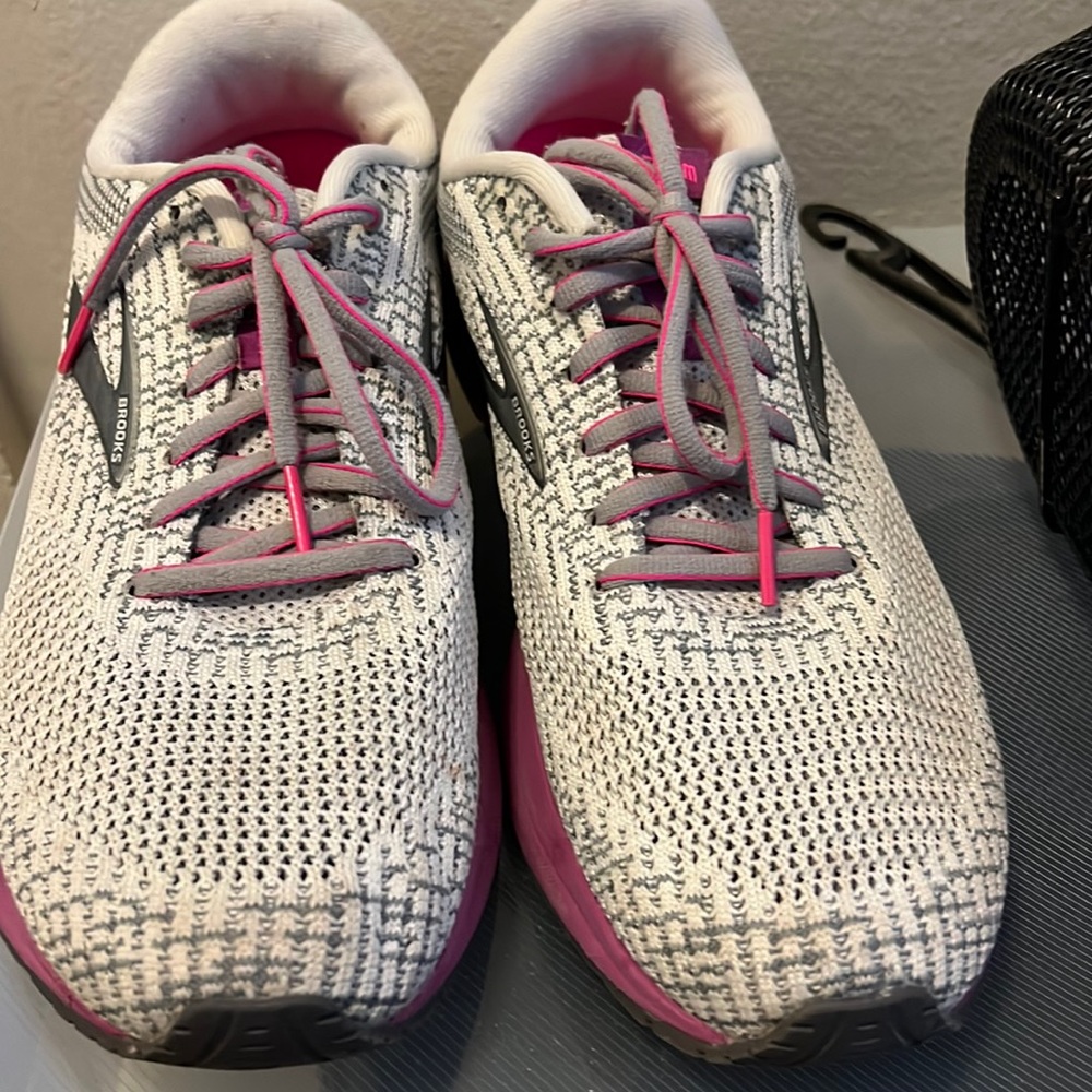 Women’s Brooks, off white gray, and pinkish purple